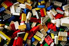 Lego ищет новый материал на замену АБС в качестве сырья для своих знаменитых конструкторов